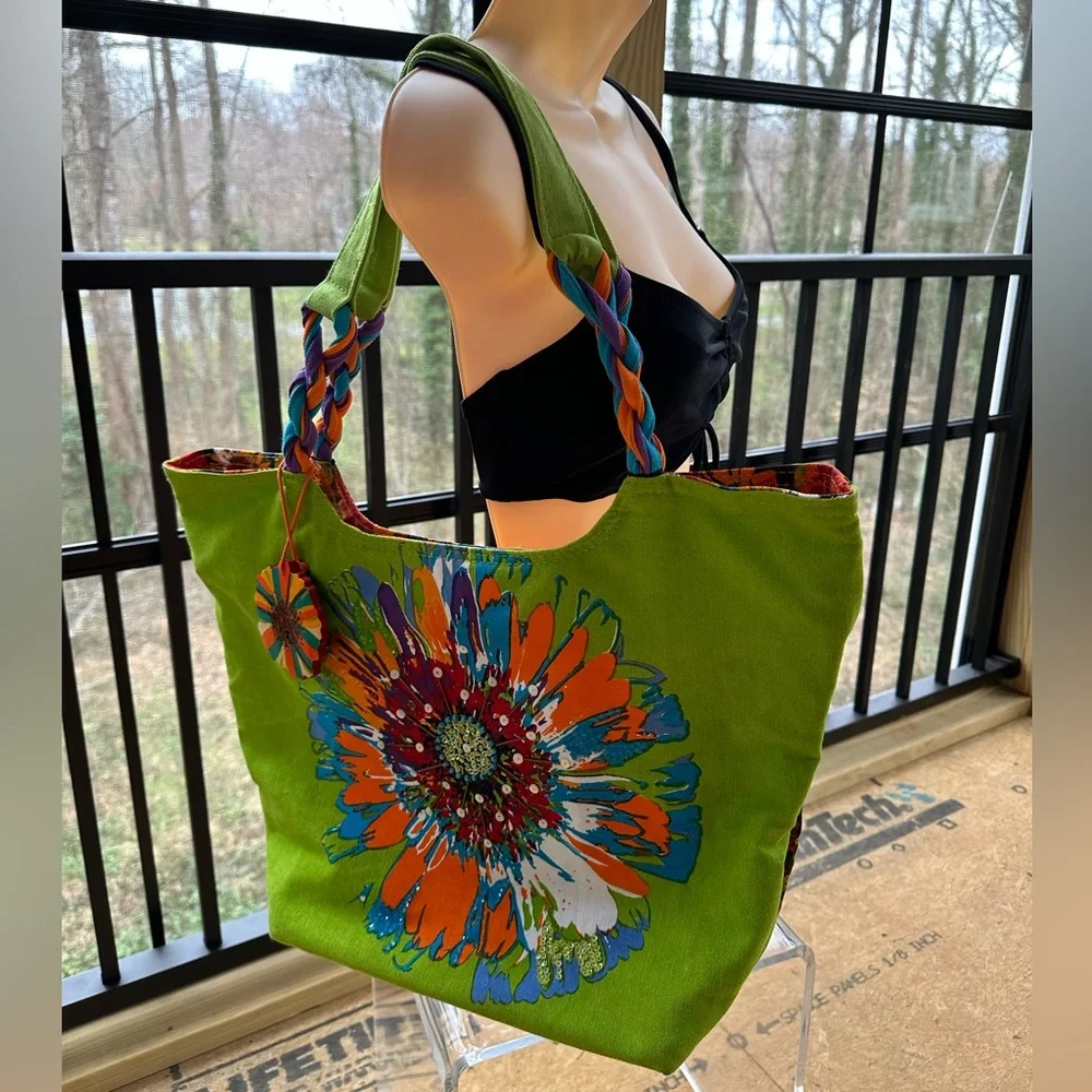 Artsy Floral Designer Colorful Resort Tote Fun-Loving Beach Trip Cruise-Like New - Picture 12 of 12